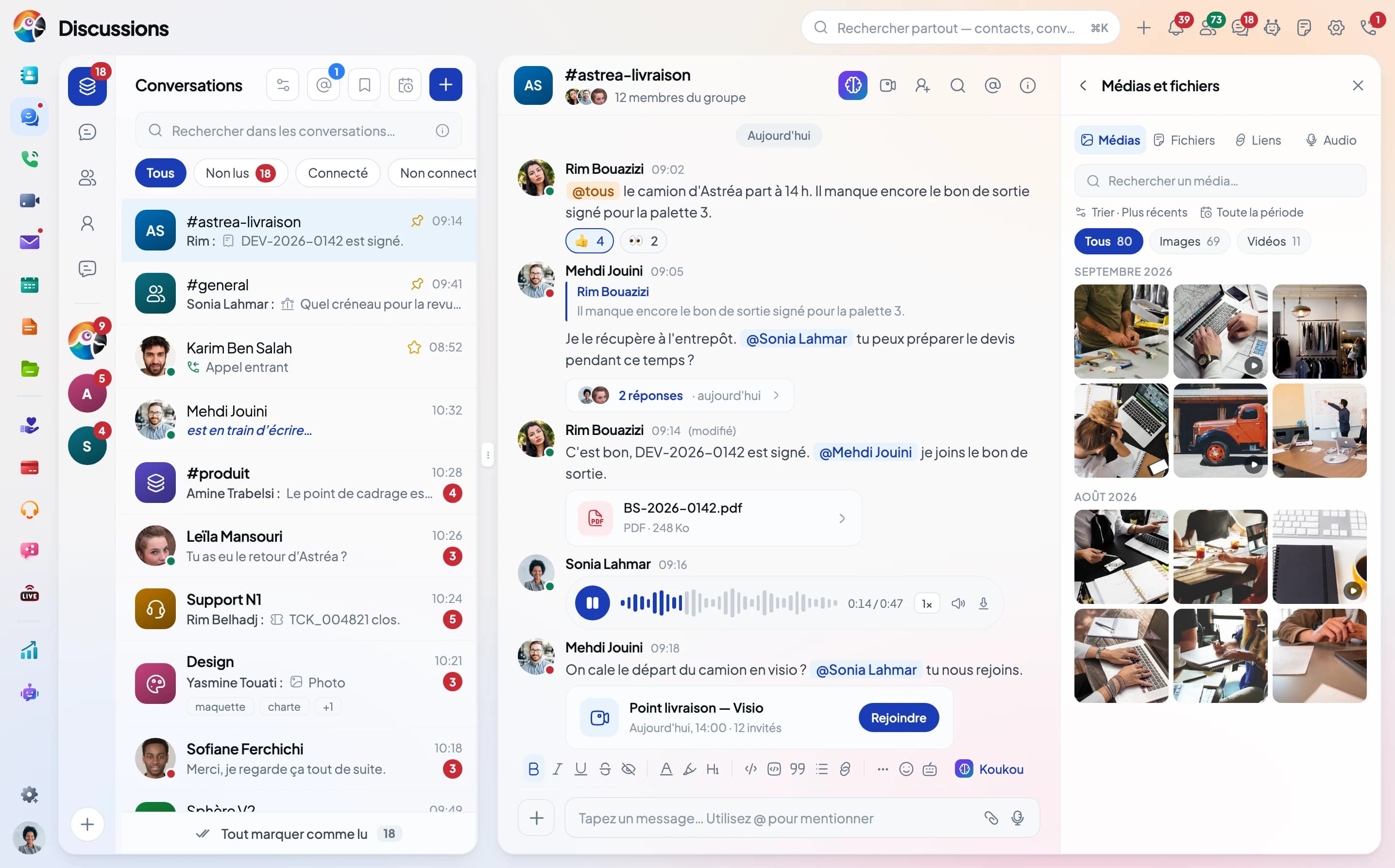 La messagerie de Comunik Sphere : un fil d'équipe avec réactions, réponses et pièces jointes